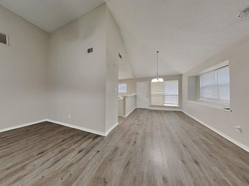 7102 Tara Blue Ridge Dr, Richmond, TX 77469-5939