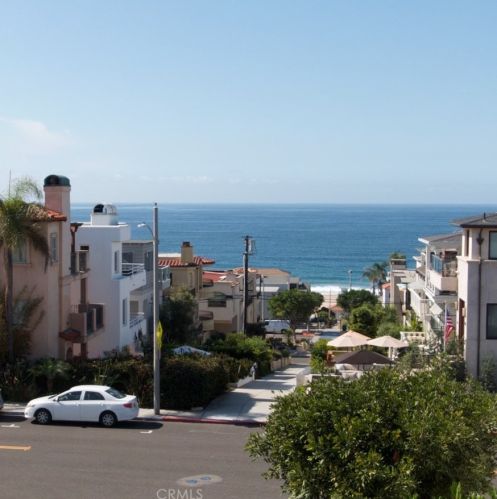317 8th St, Manhattan Beach CA  90266-5629 exterior