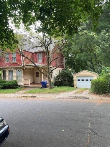 307 Dwight St, Waterbury, CT 06704-1823