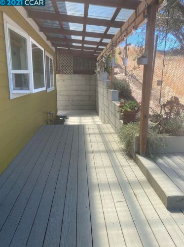 1771 Clos Duvall Ct, Benicia CA  94510-2327 exterior