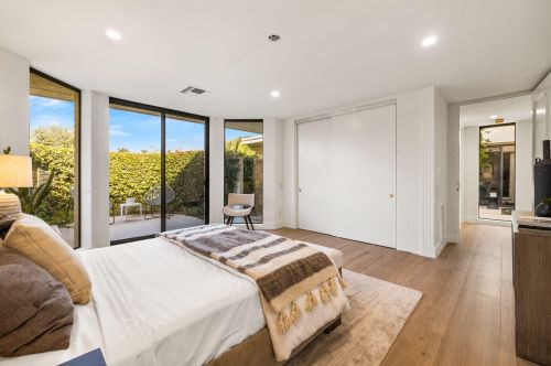 7 Mayfair Dr, Rancho Mirage CA  92270-2586 exterior