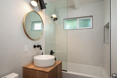 3014 Shipway Ave, Long Beach CA  90808-4327 exterior