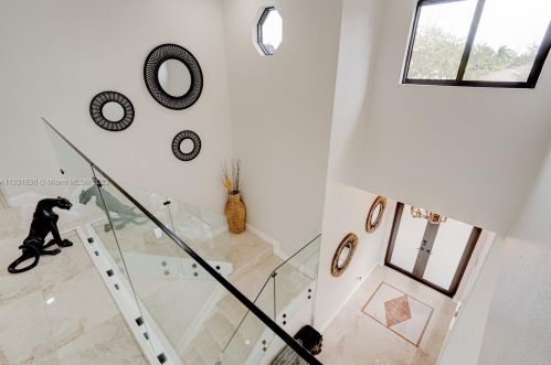 3586 143rd Ave, Hollywood FL  33027-4704 exterior