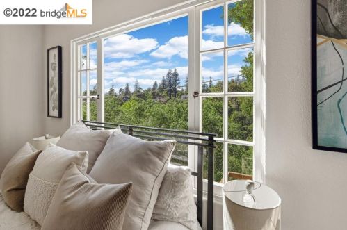 899 Glendome Cir, Oakland CA 94602-1413 exterior