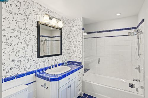 12740 Brookpark Rd, Oakland CA  94619-3137 exterior