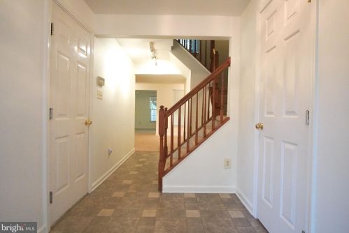 9710 Becker Ct, Fredericksburg VA  22408-9542 exterior