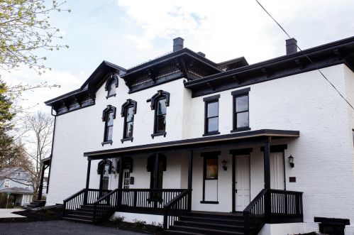 147 High St, London, OH 43140-1315