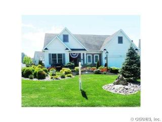 25 Nobleman Ct, Fairport, NY 14450-8421