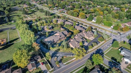 647 Brookside Dr, Crown Point IN  46307-4369 exterior