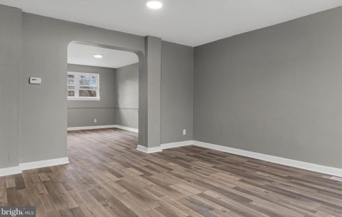 339 27th St, Camden NJ  08105-1139 exterior