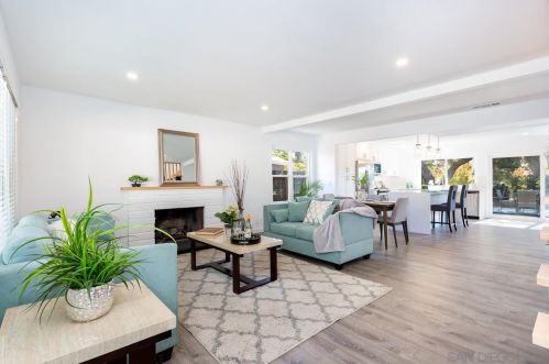 4137 Auburn Ave, Oceanside CA  92056-6018 exterior