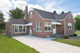 2183 County Road A, Belgium, WI 53004-9681