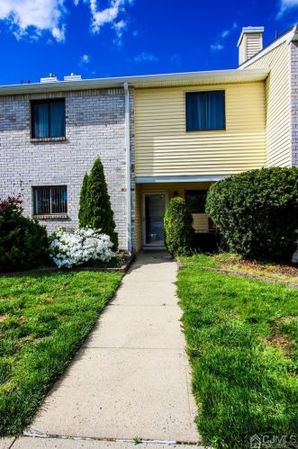 42 Front Ct, Old Bridge NJ  08857-1943 exterior