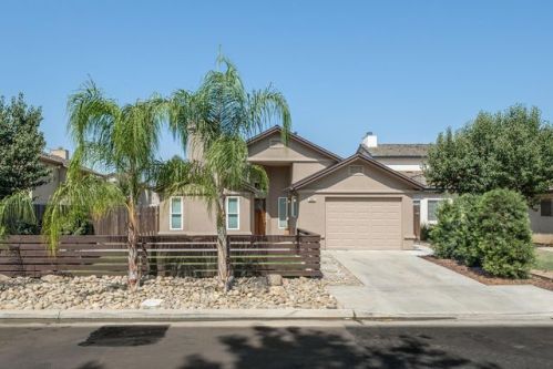 2347 Cecelia Ave, Fresno, CA 93722-5448