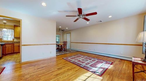 27 Wildwood Dr, New Hamburg NY  12590-2037 exterior