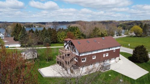 3595 County Hwy Nn, West Bend, WI 53095-3681