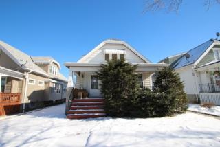 3148 9th Pl, Milwaukee, WI 53215-4727