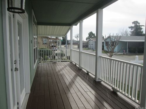 1584 Duke Dr, Livingston CA  95334-9343 exterior