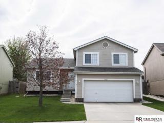 18665 T St, Omaha, NE 68135-4146