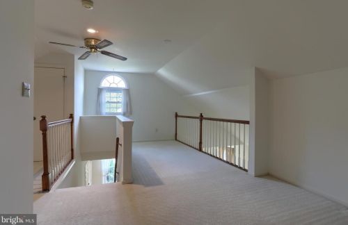 281 Crescent Dr, Swatara PA  17033-2335 exterior