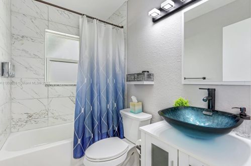 262 12th St, Delray Beach FL  33444-2916 exterior