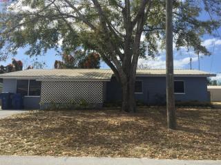 6 Colony Ave, West Frost Proof, FL 33843-1601