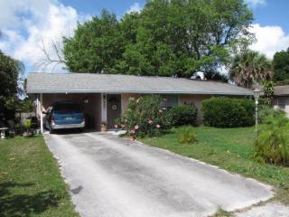 255 16th Ave, Vero Beach FL  32962-2727 exterior