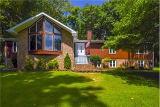 607 Idlewood Dr, Clarksville, TN 37043-6024