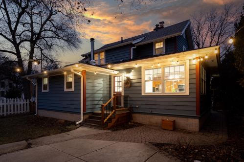 8219 Red Arrow Ct, Milwaukee WI 53213-3023 exterior