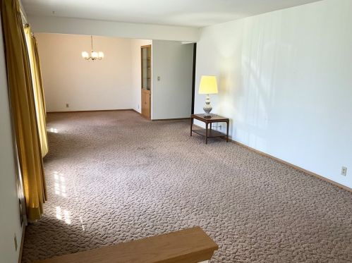 13450 Graham St, Waukesha, WI 53151-2567