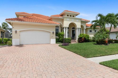 1148 Lamplighter Ct, Marco Island, FL 34145-4532