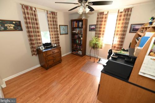 17 Briarwood Rd, Shrewsbury PA  17361-1801 exterior