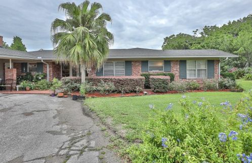 491 Guerrant St, Umatilla, FL 32784-9385