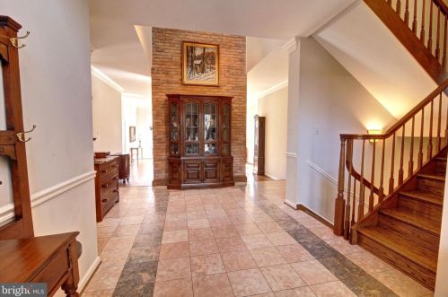 11103 Rich Meadow Dr, Great Falls VA  22066-1415 exterior