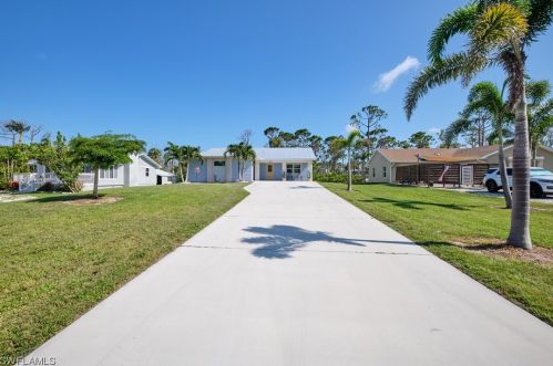 3633 Mango St, Saint James City FL  33956-2553 exterior