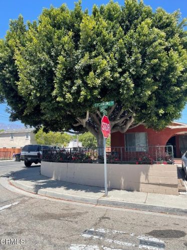 351 Sycamore St, Santa Paula CA  93060-2226 exterior