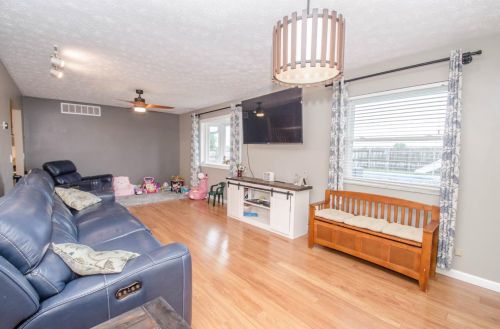 311 Rankin Dr, Englewood OH  45322-1223 exterior