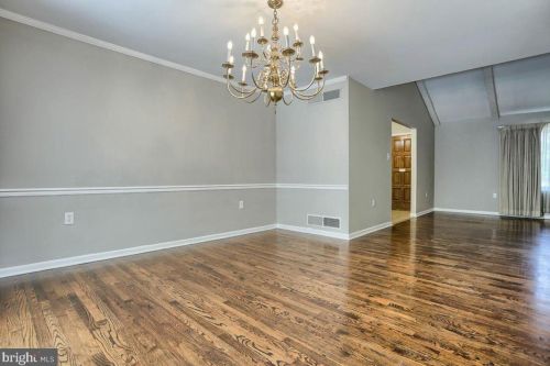 838 Kiehl Dr, Lemoyne PA  17043-1205 exterior
