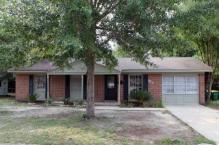 411 Paradise Rd, Niceville, FL 32578-3227