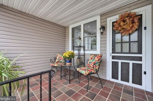 101 Holly Hills Dr, Harrisburg, PA 17110-9591