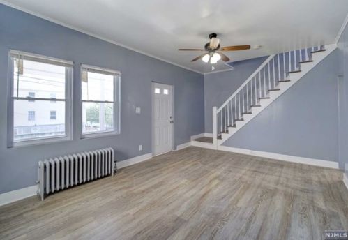 127 Temple St, Paterson NJ  07522-1354 exterior