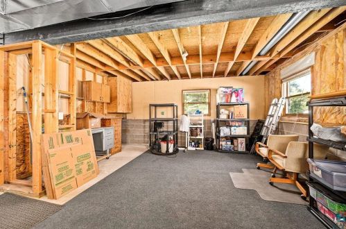 5260 Samuelson Rd, Duluth MN 55811-9789 exterior