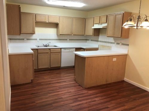 831 Springfield Dr, Cedar Hill TX  75104-7516 exterior