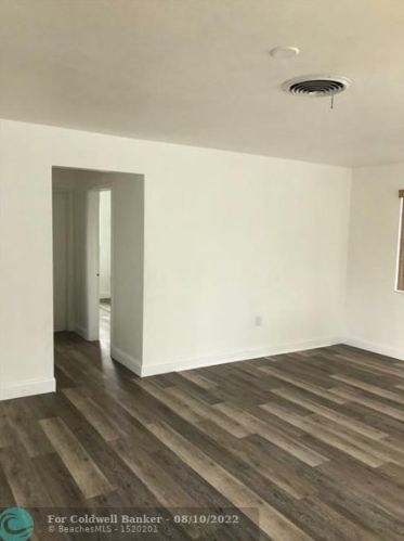 7731 10th St, Hollywood, FL 33024-5236