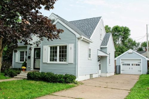 1913 Woodland Ave, Eau Claire, WI 54701-4166