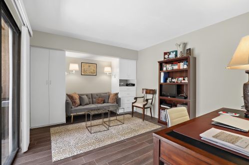 24 Palma Dr, Rancho Mirage CA  92270-3878 exterior