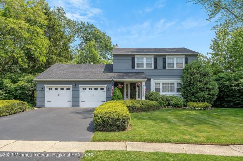 116 Cold Indian Springs Rd, Tinton Falls, NJ 07712-3246