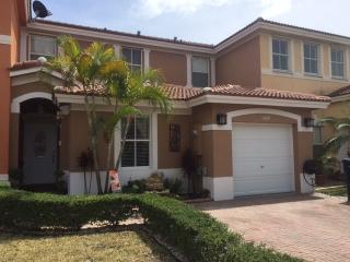 16608 48th Ter, Miami, FL 33185-5187