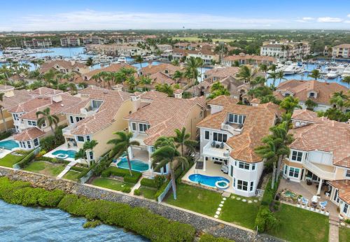 5510 Hbr Vlg Dr, Vero Beach FL  32967-7369 exterior