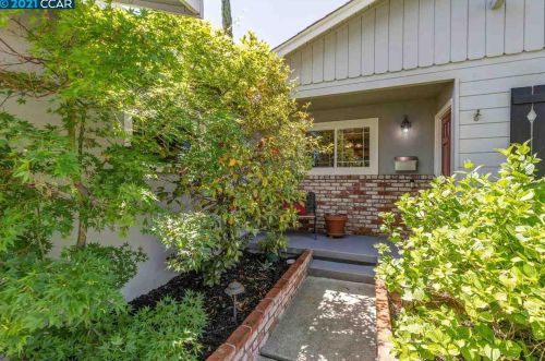 929 Flint Ave, Concord, CA 94518-2514